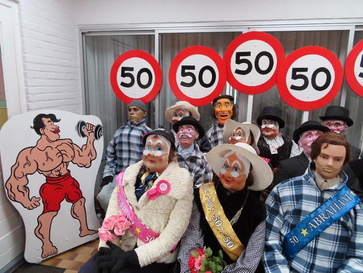 Abraham pop of Sarah pop levensgroot netjes gekleed., Hobby en Vrije tijd, Feestartikelen | Verhuur, Abraham of Sarah, Ophalen