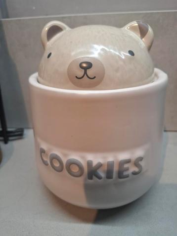 Beige pot voor koekjes, cookies met deksel als berenkop beschikbaar voor biedingen