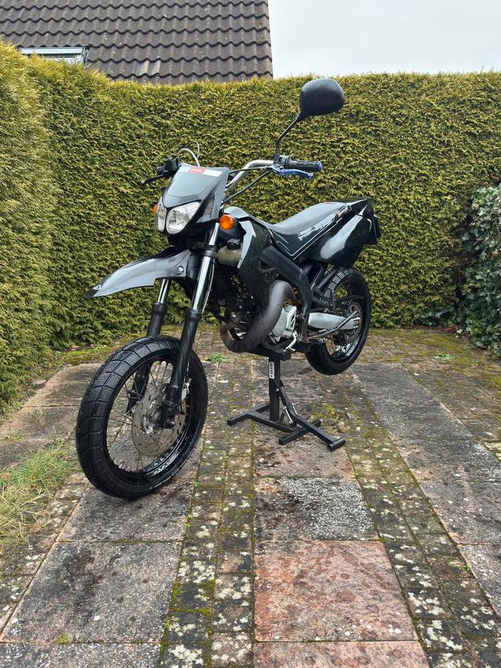 Opknap/oppoets schakelbrommers en scooters gezocht!, Fietsen en Brommers, Snorfietsen en Snorscooters, Gebruikt, Piaggio, Benzine