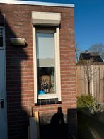 Klein raam te koop inclusief hardhouten kozijn, Doe-het-zelf en Verbouw, Glas en Ramen, Ophalen, Gebruikt, Gevelraam of Ruit