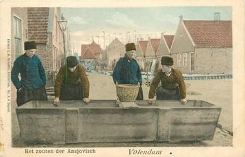(388-129-027) Volendam Het zouten der Ansjovisch beschikbaar voor biedingen