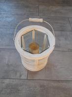 Groot windlicht van wit riet en glas ca 25 hoog, Ophalen, Overige materialen, Gebruikt, Wit