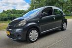 Toyota Aygo 1.0 VVT-i 5 Deurs NL Auto 2e Eigenaar Airco, Voorwielaandrijving, Euro 5, Gebruikt, Emergency brake assist