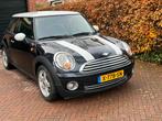 Mini Cooper Zwart Wit, Auto's, Centrale vergrendeling, 4 cilinders, Leder en Stof, Zwart