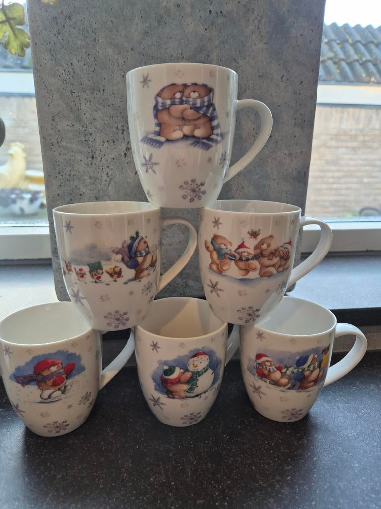 Set van 6 Kerstmokken met Winterse Tafereeltjes, Huis en Inrichting, Ophalen of Verzenden, Gebruikt