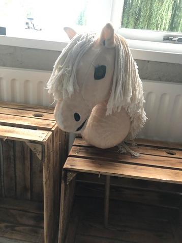 Super lieve Lemieux hobbyhorse  beschikbaar voor biedingen