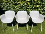 Wit-grijze kuipstoelen - 3 stuks - 1 jaar oud, Tuin en Terras, Tuinstoelen, Ophalen, Zo goed als nieuw, Kunststof