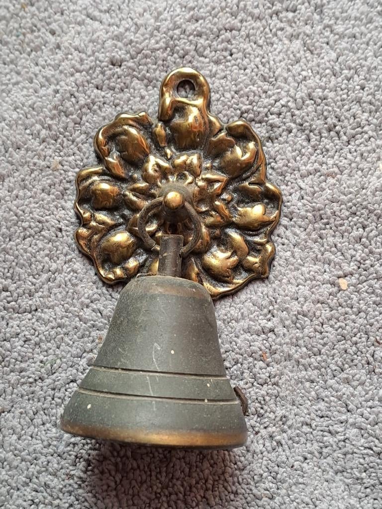 Antieke Bel met Bloemmotief, Antiek en Kunst, Antiek | Koper en Brons, Ophalen of Verzenden