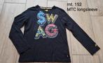 152 Zwarte MTC longsleeve met gekleurde, stoere tekst Swag, Kinderen en Baby's, Kinderkleding | Maat 152, Jongen, Ophalen of Verzenden