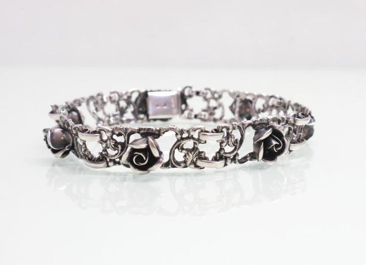 Zilveren armband en hangertje rozen Theodor Klotz (Teka), Sieraden, Tassen en Uiterlijk, Antieke sieraden, Armband, Zilver, Ophalen of Verzenden