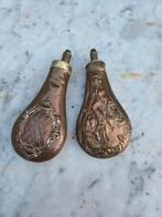 Antieke koperen poederflessen met reliëf, Antiek en Kunst, Ophalen of Verzenden, Koper