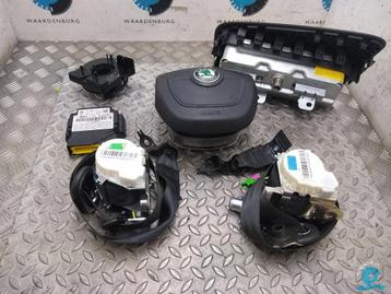 Fabia 2011 airbagset  beschikbaar voor biedingen