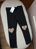Zwarte legging met hartjes - H&M - Maat 104, Kinderen en Baby's, Kinderkleding | Maat 98, Ophalen of Verzenden, Nieuw, Meisje