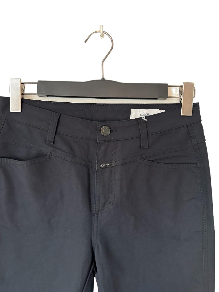 Closed broek 27, Blauw, Ophalen of Verzenden, Zo goed als nieuw, W27 (confectie 34) of kleiner