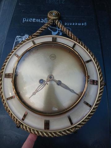 Vintage BMH Wandklok met Touwrand beschikbaar voor biedingen