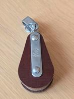 HYE 31012 enkelschijfs Blok met Wartel voor Lijn Ø 12mm, Ophalen of Verzenden, Zo goed als nieuw, Dekbeslag, Zeilboot