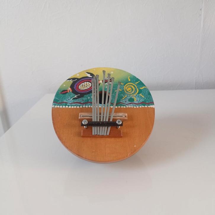 Handgemaakte kalimba van kokosnoot, hout en metalen toetsenb, Muziek en Instrumenten, Percussie, Trommel, Ophalen of Verzenden