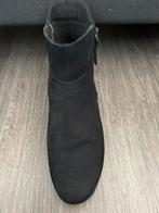 Zwarte enkelhoge schoenen weinig gedragen. Maat 38, Ophalen of Verzenden, Gedragen, Zwart, Sneakers of Gympen