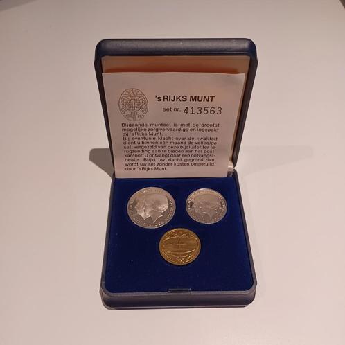 Jaarset munten 1980 inhuldiging Beatrix, Postzegels en Munten, Munten | Nederland, Setje, 2½ gulden, Koningin Beatrix, Ophalen of Verzenden
