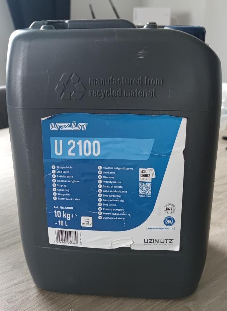 Nieuwe 10 liter jerrycan UZIN U2100 - antislip extra, Huis en Inrichting, Stoffering | Vloerbedekking, Nieuw, Overige typen, 75 m² of meer