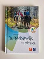 Ruiterbewijs Theorie Boek - Leer met Plezier!, Ophalen of Verzenden, Zo goed als nieuw, Overige onderwerpen