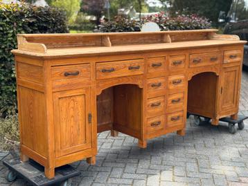 Antiek geloogd badkamermeubel uit Frankrijk, grenenhout, beschikbaar voor biedingen