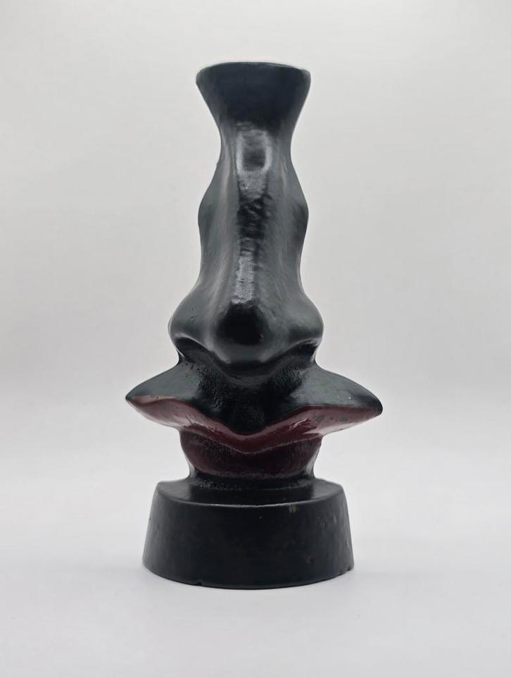 Neus, Brilhouder naar design, Kunstenaar Salvador Dali, Antiek en Kunst, Kunst | Designobjecten, Ophalen of Verzenden