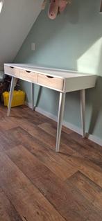 Nette wit kinder bureau met drie lades, Ophalen of Verzenden, Zo goed als nieuw