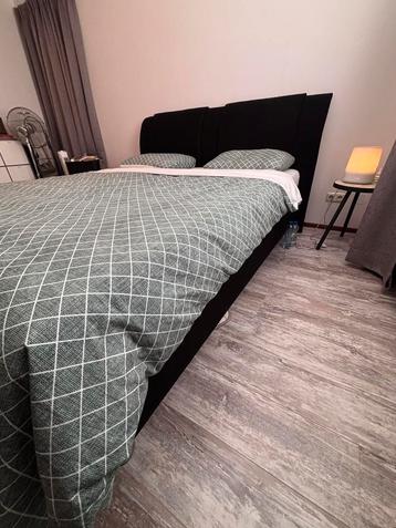 King Size Bed - Zo Goed Als Nieuw beschikbaar voor biedingen