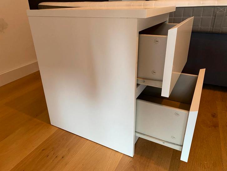 Malm ladekastje / nachtkastje - gratis!, Huis en Inrichting, Slaapkamer | Nachtkastjes, Gebruikt, Minder dan 55 cm, Minder dan 45 cm