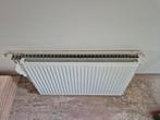 2 Radiators GRATIS, Doe-het-zelf en Verbouw, Verwarming en Radiatoren, Ophalen, Zo goed als nieuw, Radiator, 30 tot 80 cm