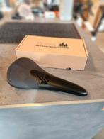 Tune Komm-Vor carbon zadel, Ophalen of Verzenden, Nieuw