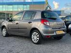 Renault Clio 1.2 Special Line/AIRCO/NAVI/NW APK, Voorwielaandrijving, Gebruikt, 4 cilinders, Origineel Nederlands