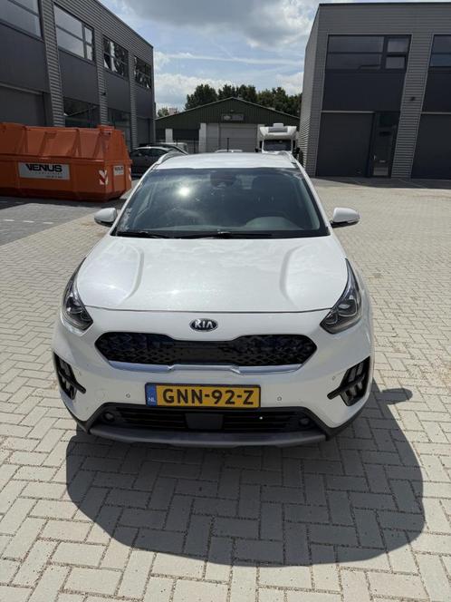 Kia Niro 1.6 GDi Phev 141pk Dct6 2021 Wit, Auto's, Kia, Particulier, Niro, ABS, Achteruitrijcamera, Airbags, Airconditioning, Alarm