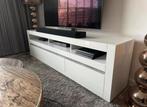 Hoogwit glans televisie meubel met beton look, Huis en Inrichting, Kasten | Televisiemeubels, Zo goed als nieuw, Ophalen