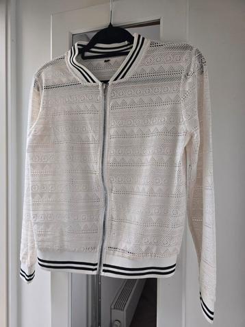 Wit vestje met rits - Maat S beschikbaar voor biedingen