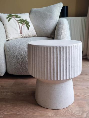 Beige tafeltje rond -  Leen Bakker Bijzettafel Tim 44xØ40 cm beschikbaar voor biedingen