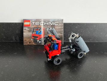 Lego Technic - Haaklader (42084) beschikbaar voor biedingen