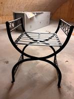 Stalen Krukje Romeinse Stijl, Gebruikt, Zwart, Ophalen of Verzenden, Metaal