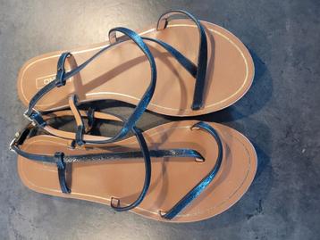 Only sandalen zwart  beschikbaar voor biedingen