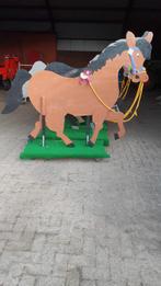 8 Houten paarden voor carnavalswagen en ruiter kleding,, Hobby en Vrije tijd, Feestartikelen, Ophalen of Verzenden, Zo goed als nieuw