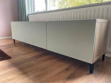 Besta tv-meubel van Ikea 