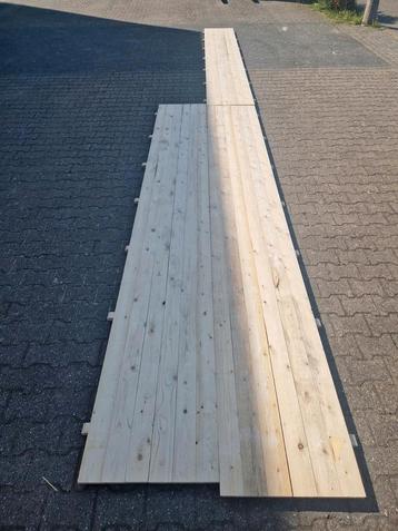 Houten vloerdelen te huur beschikbaar voor biedingen