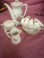 Theeservies met Bloemenmotief, Antiek en Kunst, Ophalen