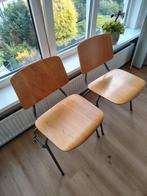 2 design stoelen Kho Liang Ie, Huis en Inrichting, Stoelen, Ophalen, Gebruikt, Bruin, Vijf, Zes of meer stoelen