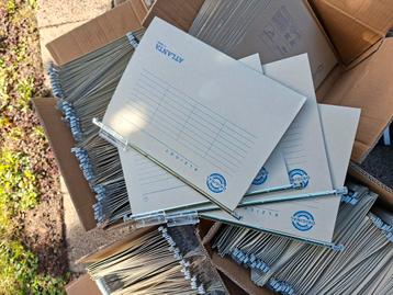 340 hangmappen in zeer goede staat  beschikbaar voor biedingen