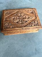 Houten Kist met Snijwerk, Ophalen of Verzenden, Gebruikt, Overige houtsoorten, Minder dan 50 cm