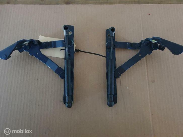 Scharnier kofferklep  Porsche Boxster 986 /996, Auto-onderdelen, Klein materiaal, Porsche, Gebruikt, Ophalen of Verzenden