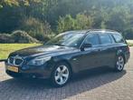 BMW 5-serie Touring 523i Executive/AUTOMAAT/AIRCO/CRUISE/PAN, Auto's, Automaat, Achterwielaandrijving, Zwart, 2497 cc