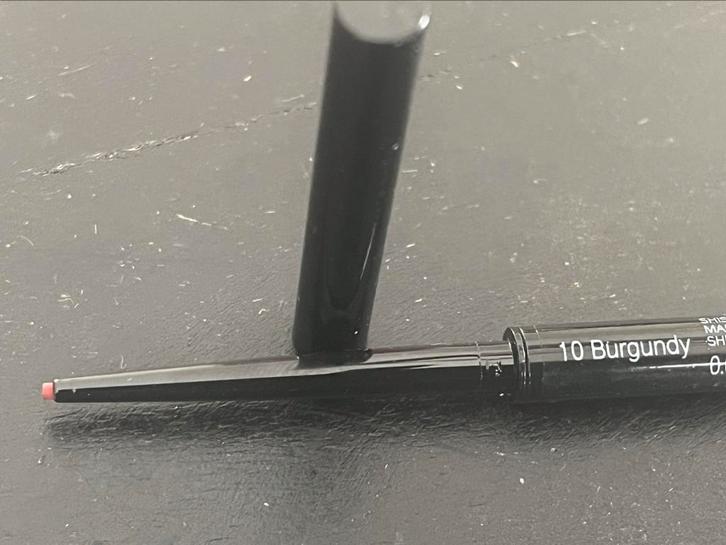 Shiseido MicroLiner-inkt 10 burgundy  Microprecisie eyeliner, Sieraden, Tassen en Uiterlijk, Uiterlijk | Cosmetica en Make-up